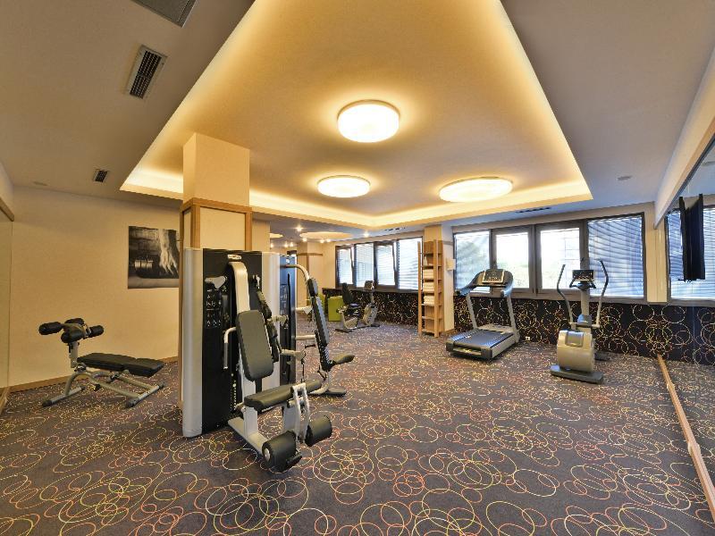 Suite Hotel Sofia Exterior photo