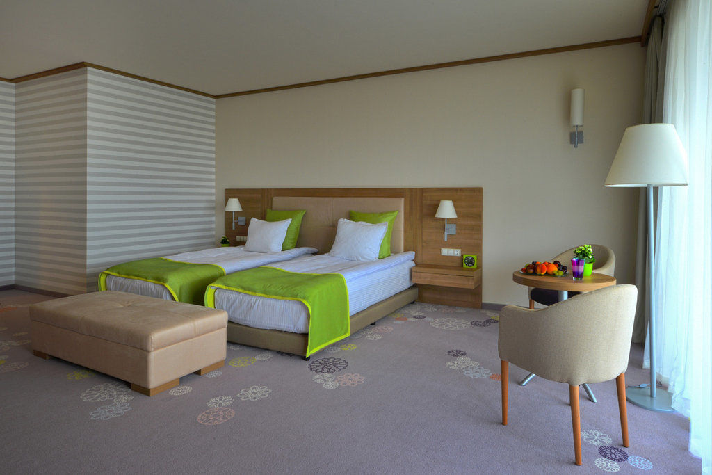 Suite Hotel Sofia Exterior photo
