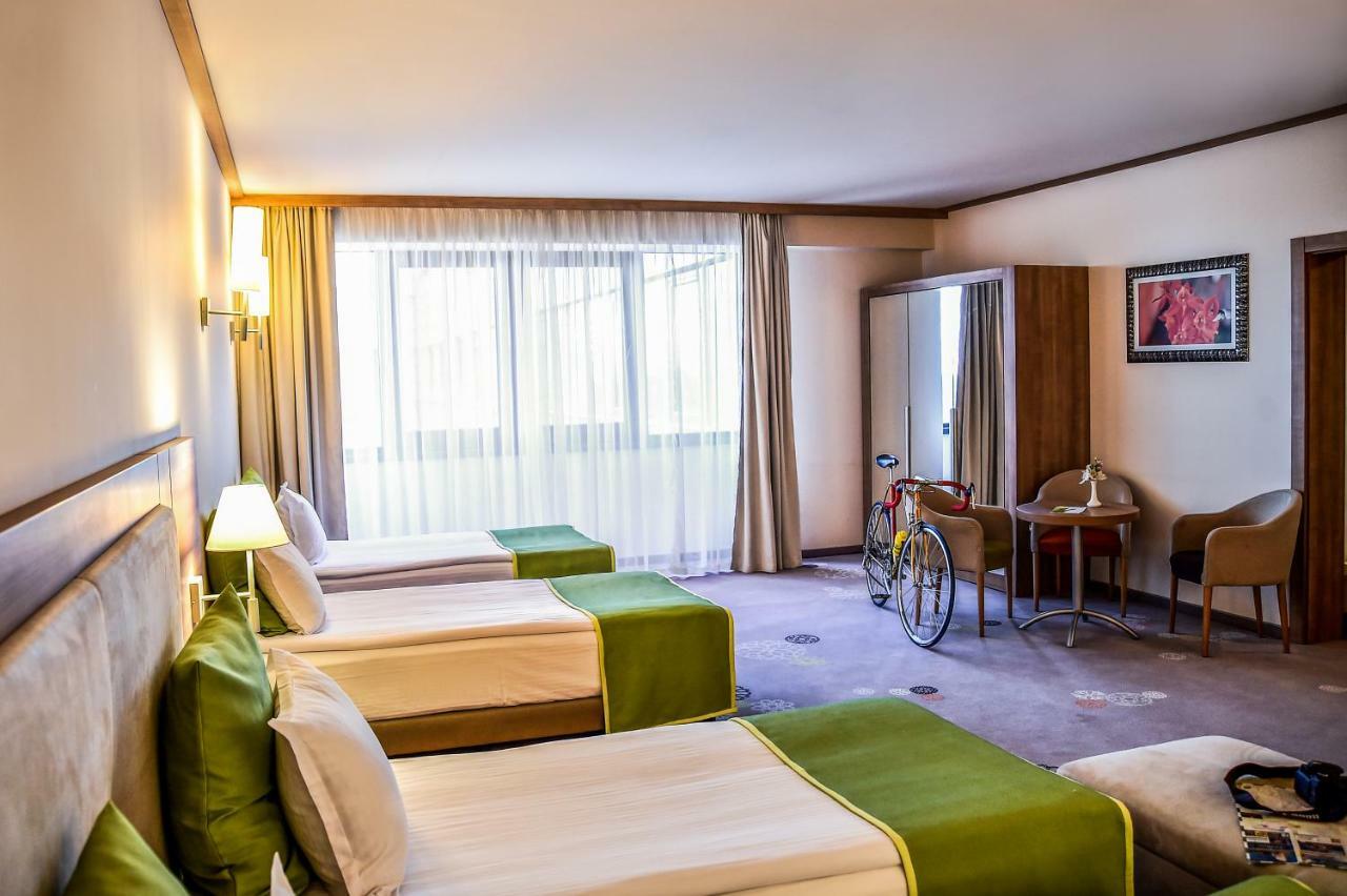Suite Hotel Sofia Exterior photo
